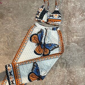 NWOT 2 Piece Set Bralette Top and Pants